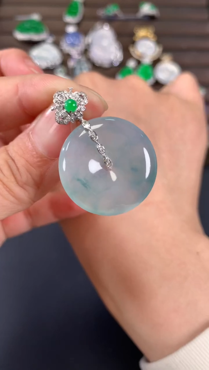 【闪购商品】翡翠吊坠(不含链)18K金镶嵌C33|4800