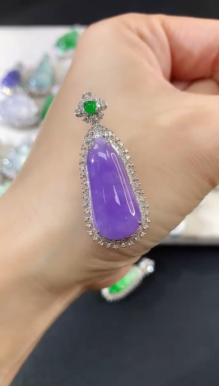 吊坠(不含链)18K金镶嵌翡翠216|19800