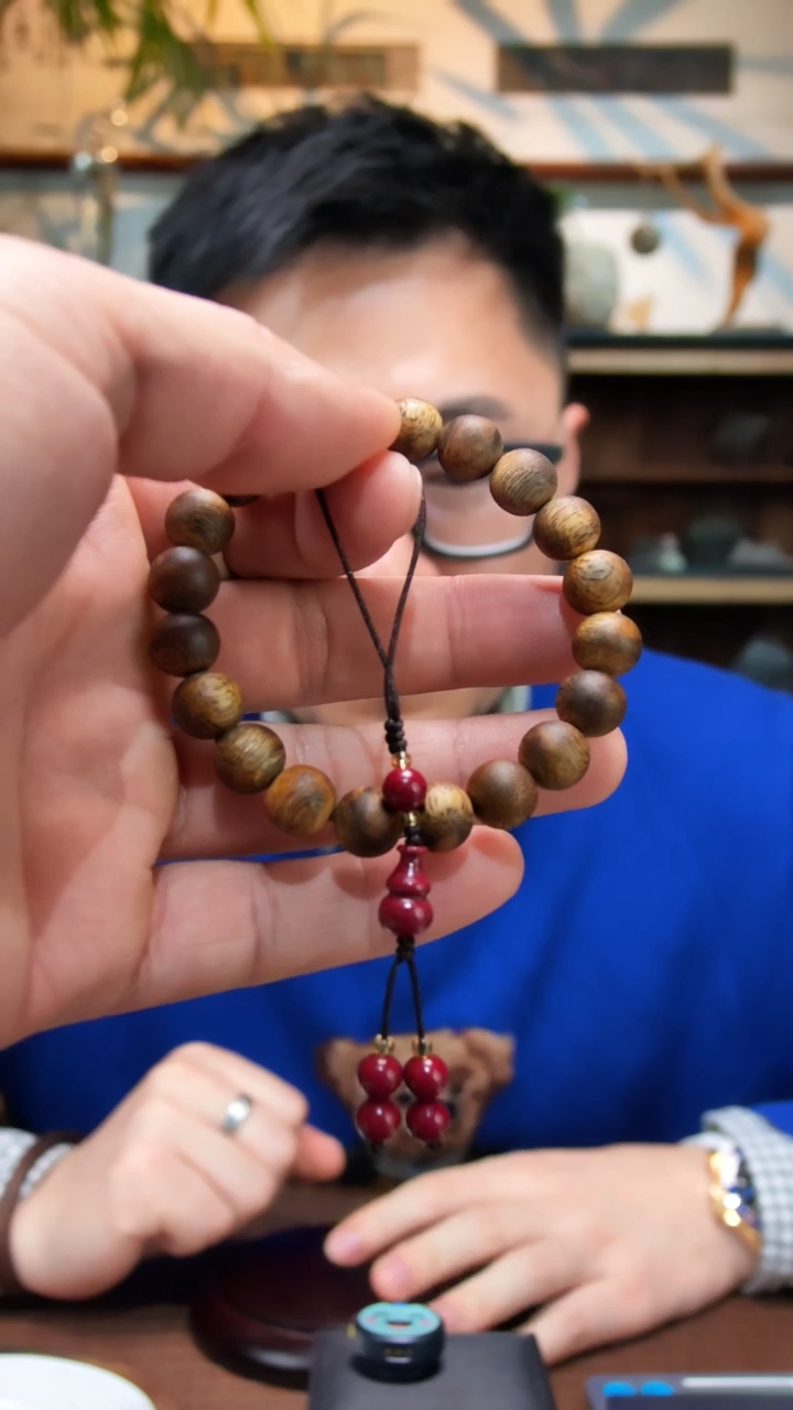 天然辰砂（沉）朱砂手机挂DS10*