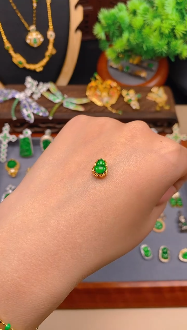 【闪购商品】翡翠吊坠(不含链)银S925镶嵌葫芦潘多拉