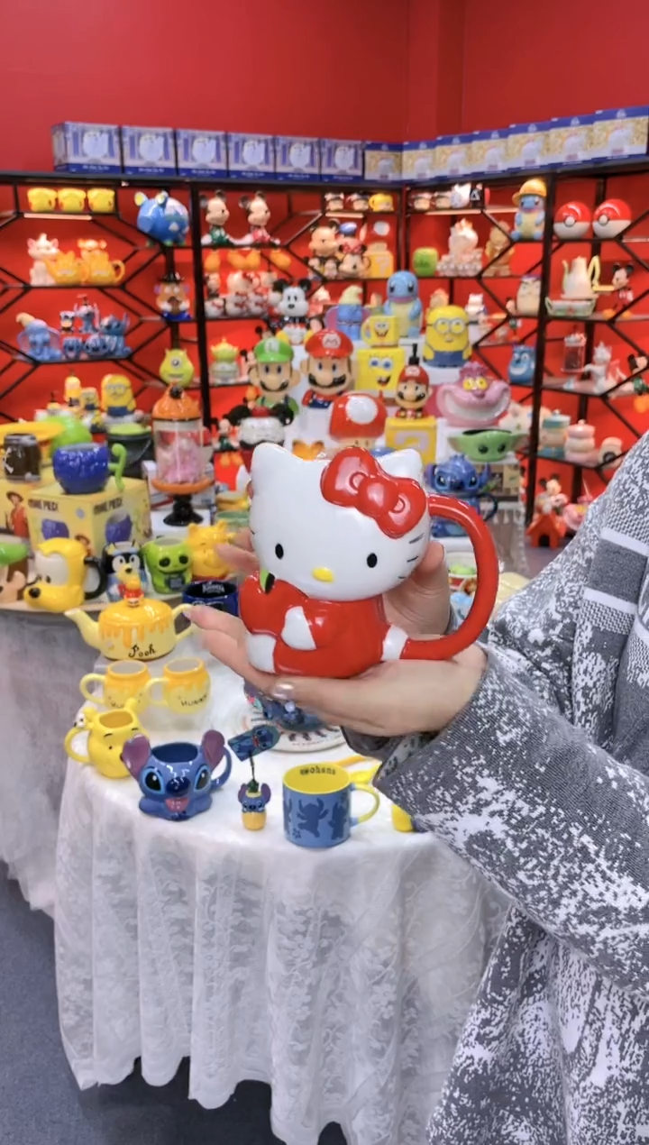 【闪购商品】1@@KT猫全身杯子陶瓷杯