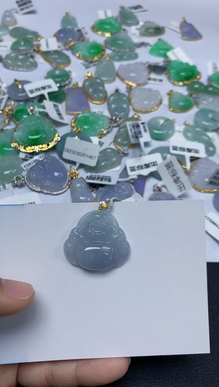翡翠18K金镶嵌颈饰天然缅甸翡翠A货