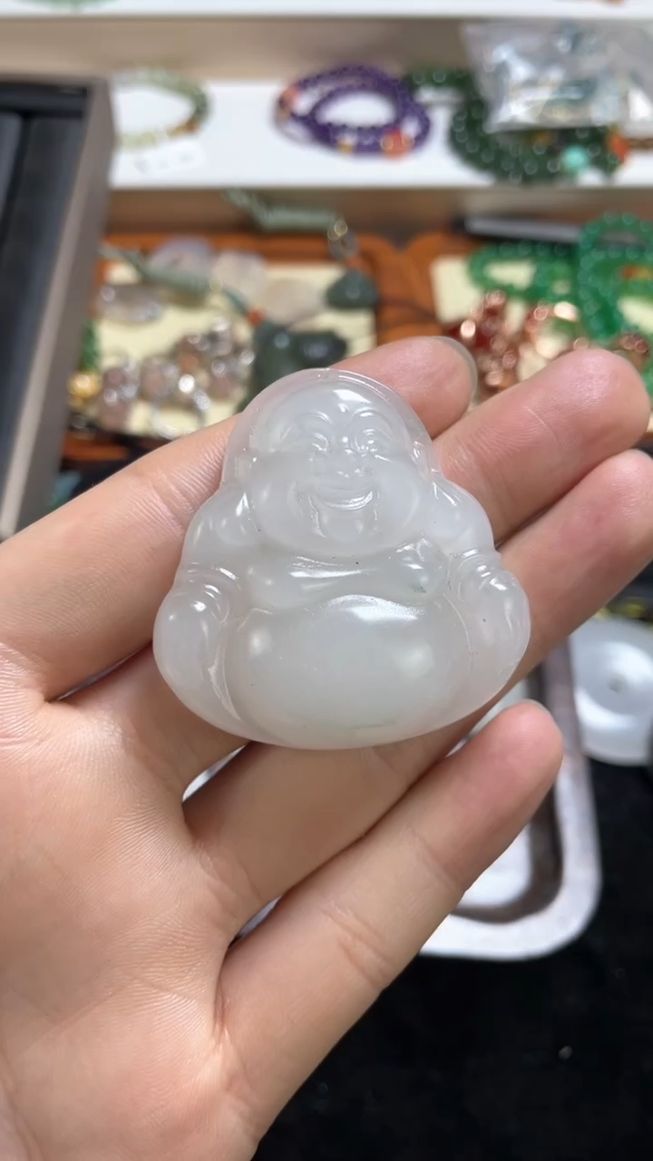 【闪购商品】石英质玉颈饰未镶嵌佛