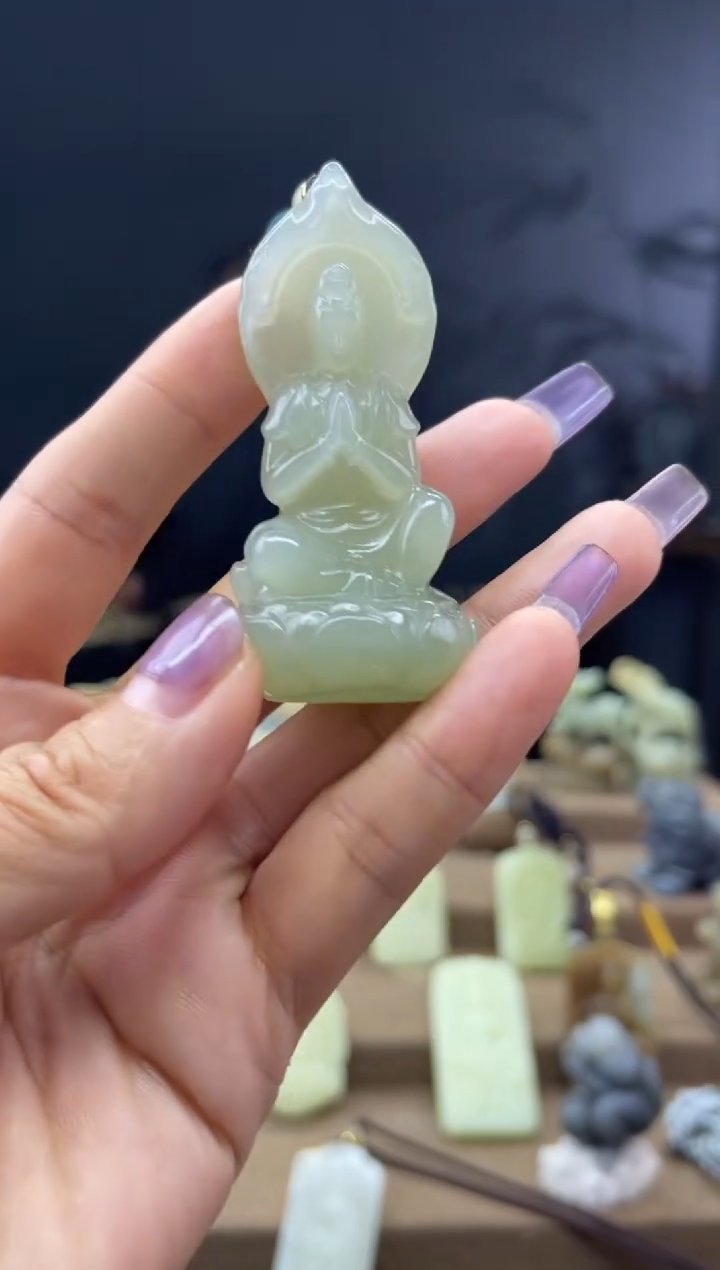 颈饰未镶嵌和田玉1