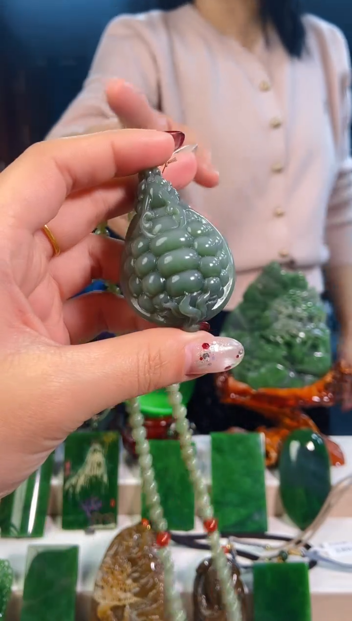 【闪购商品】和田玉挂件未镶嵌1