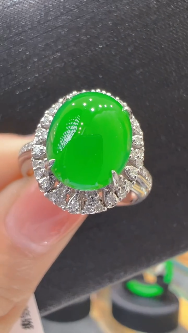【闪购商品】翡翠戒指18K金镶嵌            
