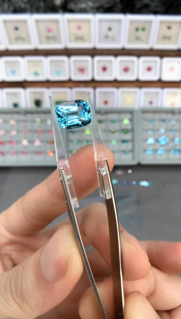 【闪购商品】定制托帕石裸石未镶嵌7.62ct