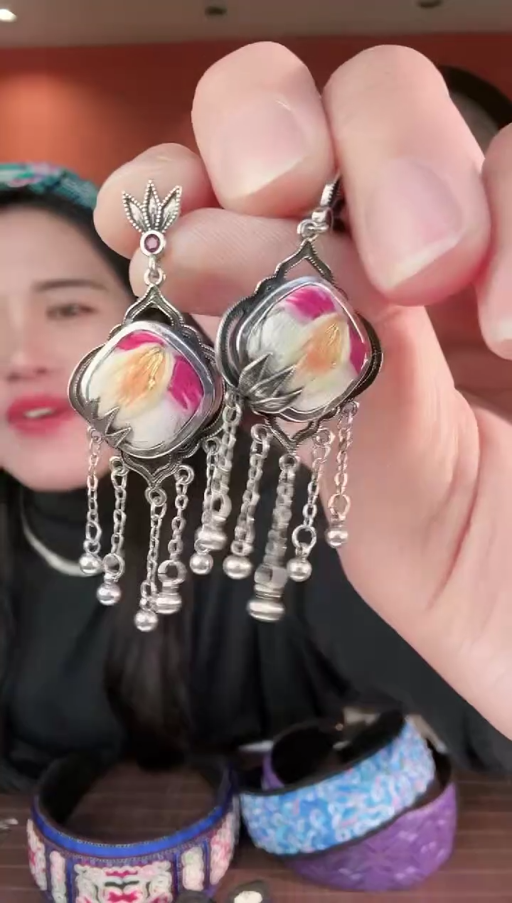 织绣非遗手工苗绣刺绣耳环28