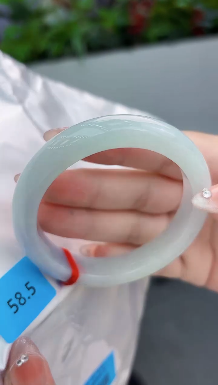 【闪购商品】翡翠手镯未镶嵌翡翠手镯