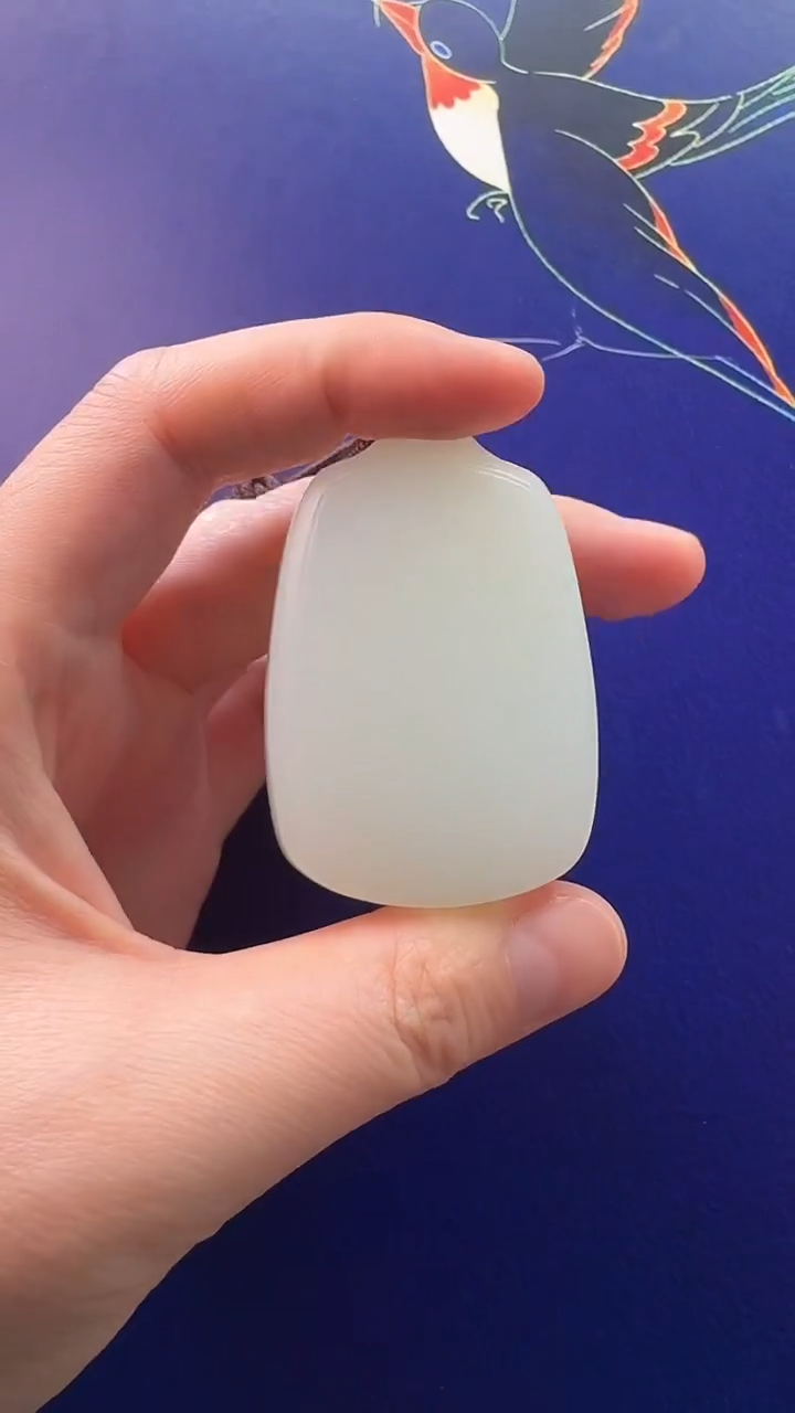 颈饰未镶嵌和田玉吊坠