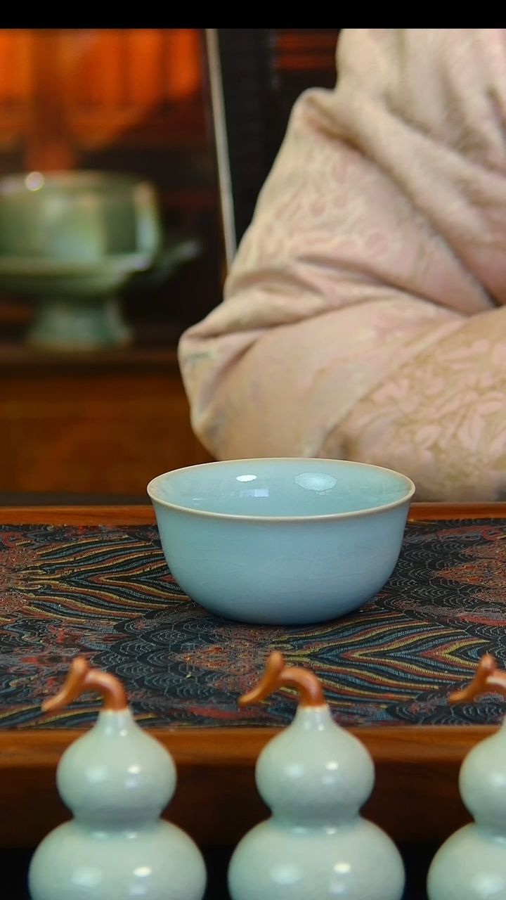 瓷片天青釉鸡缸杯微瑕