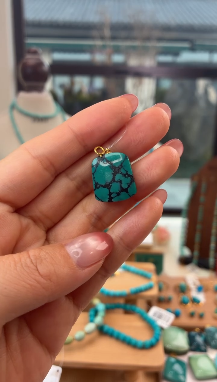 18K金镶嵌绿松石吊坠(不含链)1