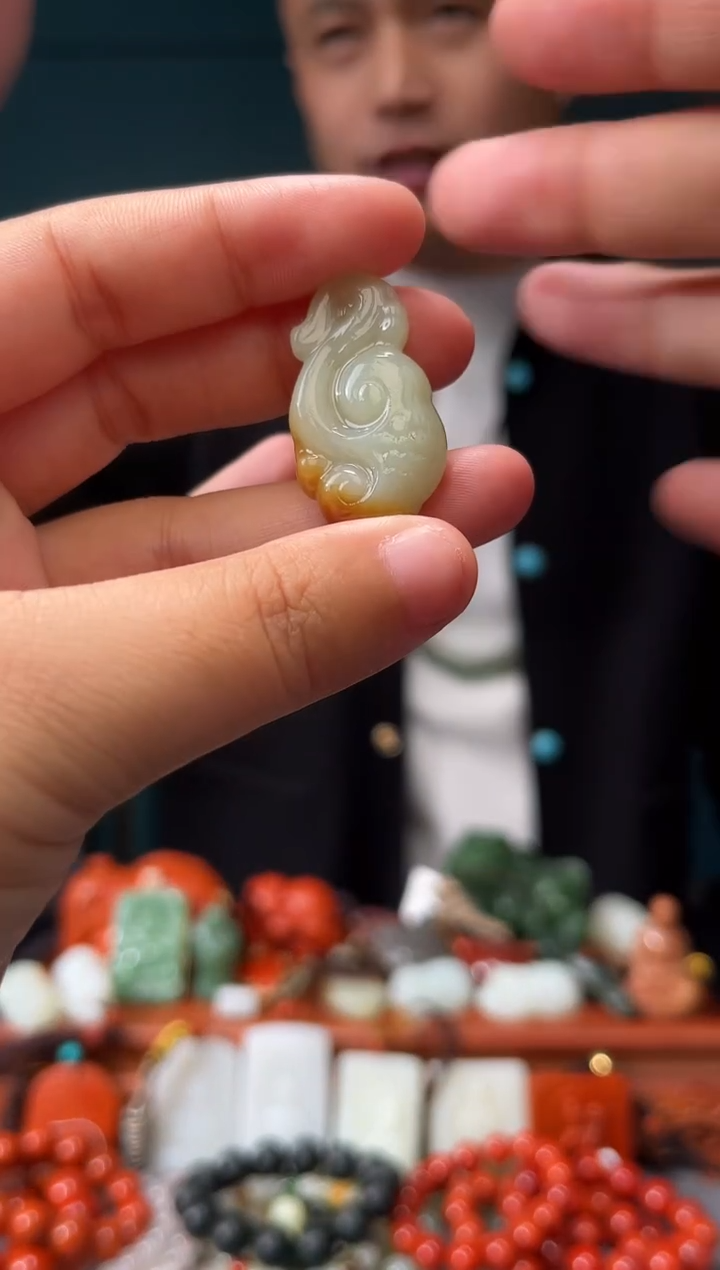 【闪购商品】和田玉未镶嵌颈饰吊坠