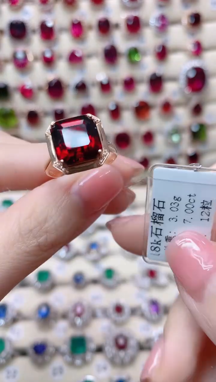 【闪购商品】石榴石18K金戒指18K金镶嵌1