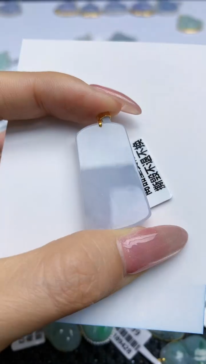 【闪购商品】翡翠挂件18K金镶嵌天然翡翠A货