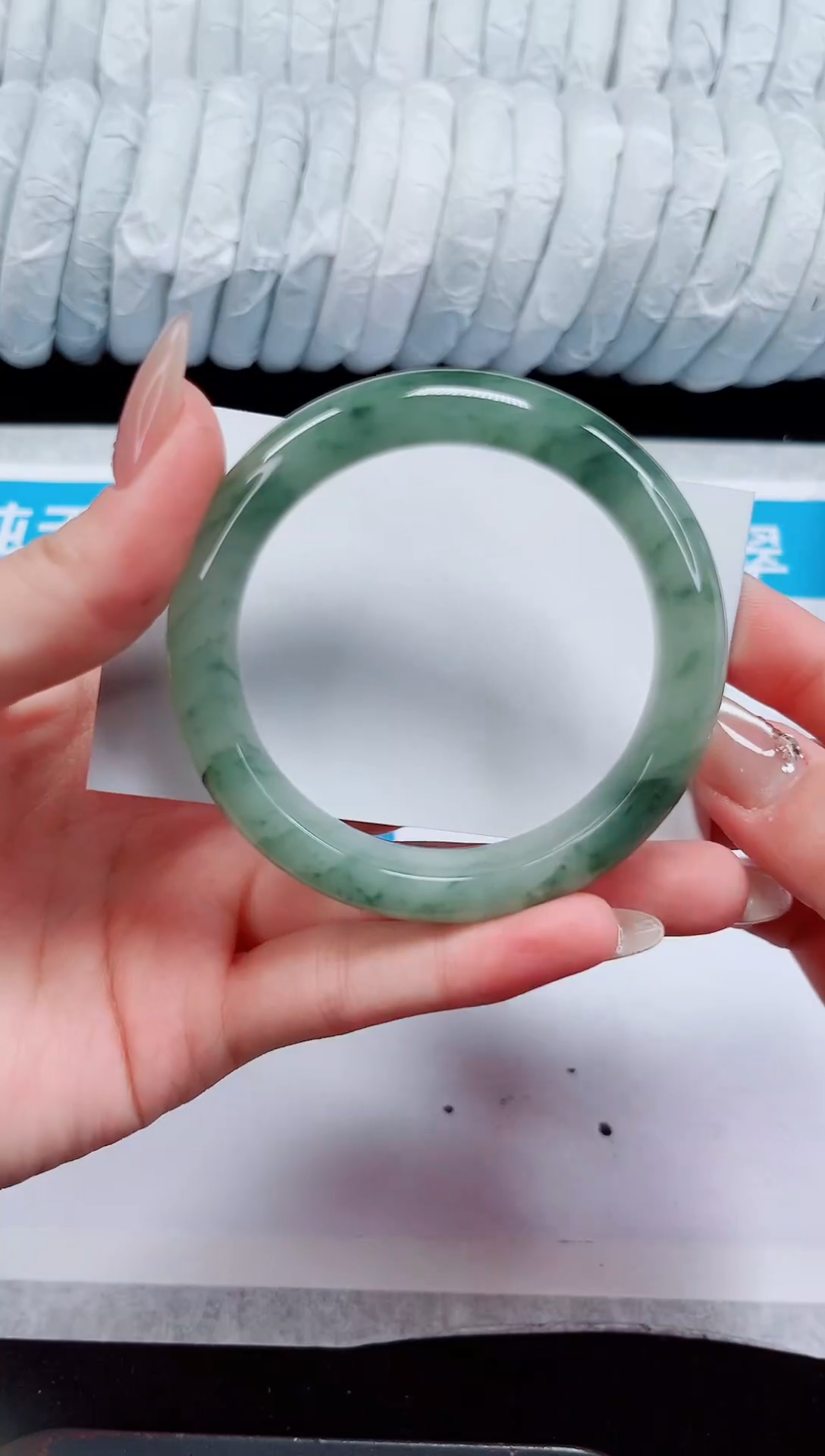 未镶嵌手镯石英质玉128-53/54