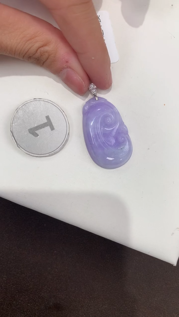 颈饰18K金镶嵌翡翠天然缅甸A货翡翠