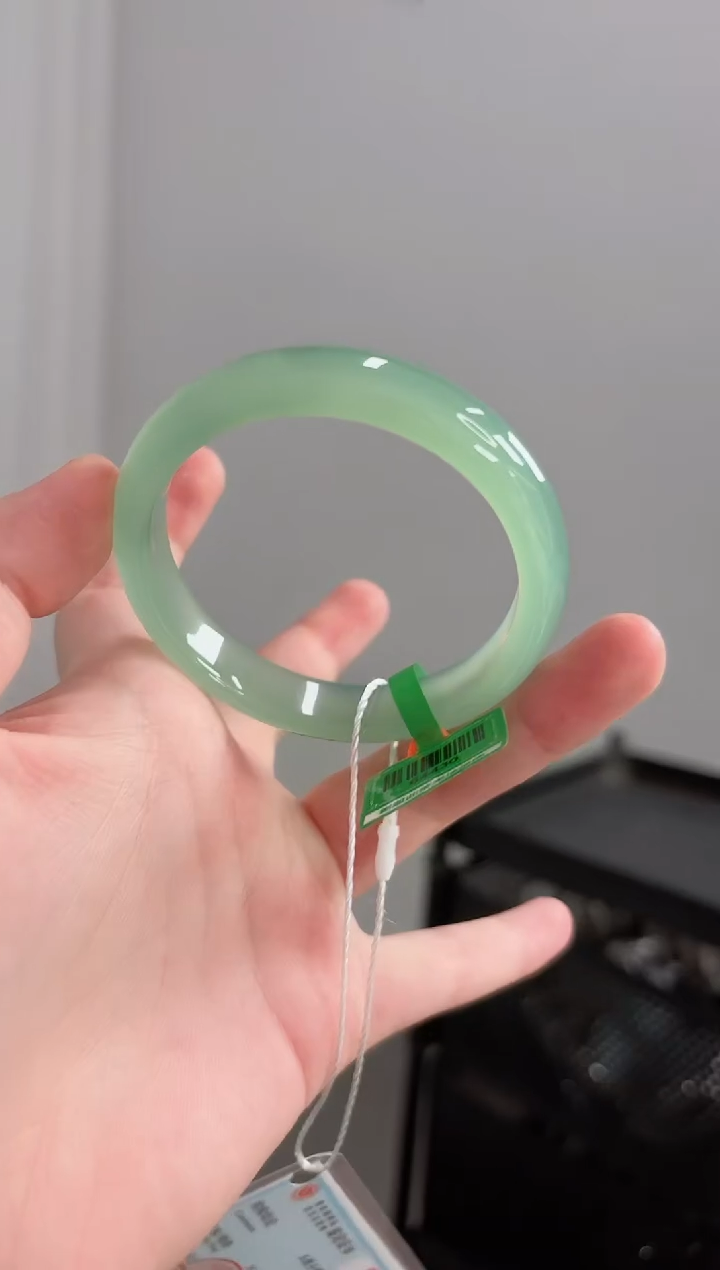 玛瑙/玉髓手镯未镶嵌56圈