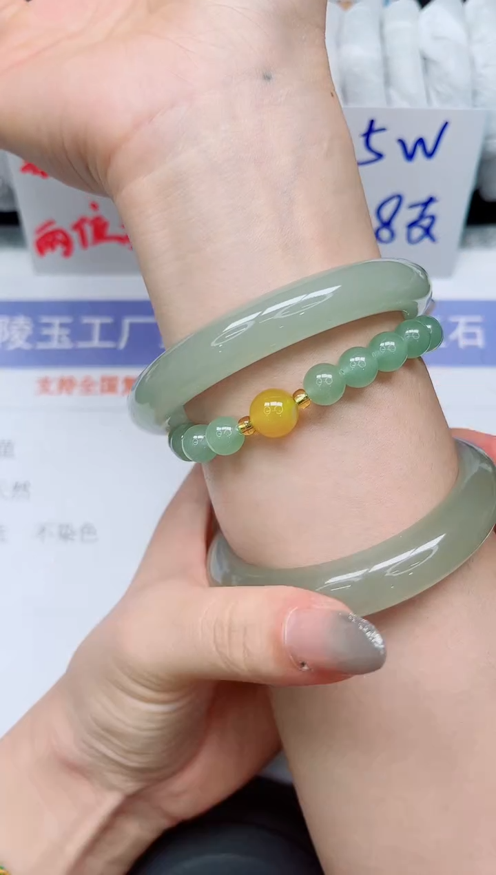 未镶嵌手镯石英质玉116-62.7