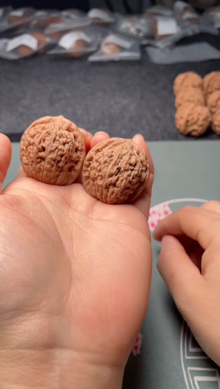 把件文玩核桃w218   莲花  35尺