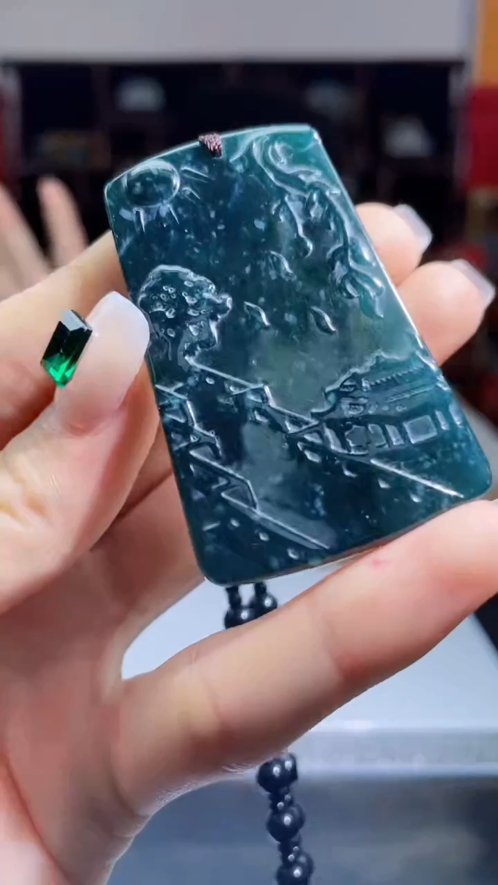 【闪购商品】翡翠吊坠(不含链)未镶嵌E5