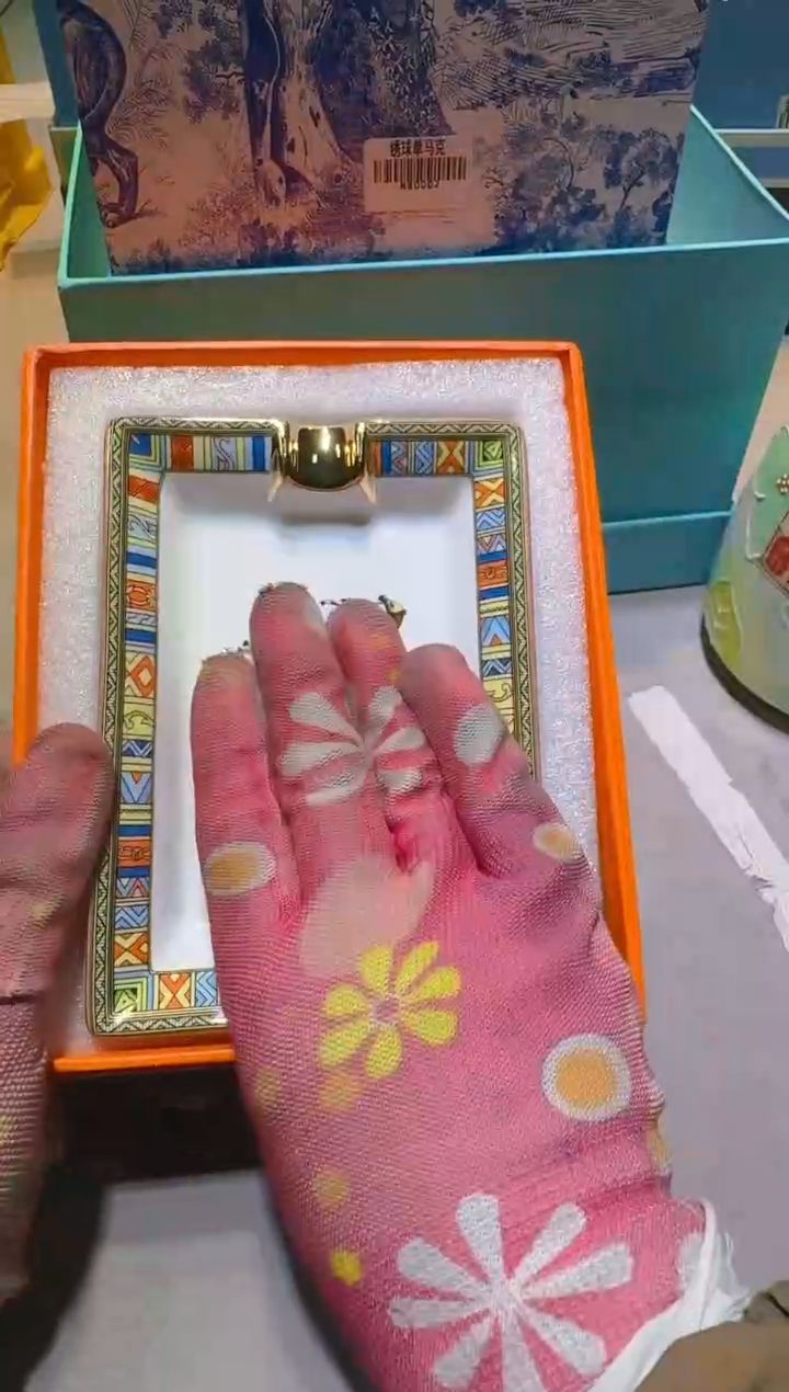 【闪购商品】瓷片11111111111111