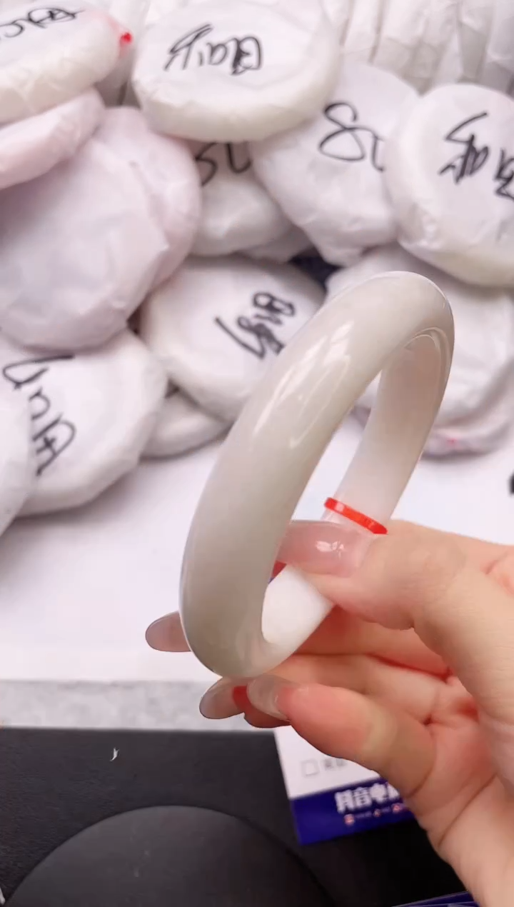 【闪购商品】和田玉手镯未镶嵌12K278-59