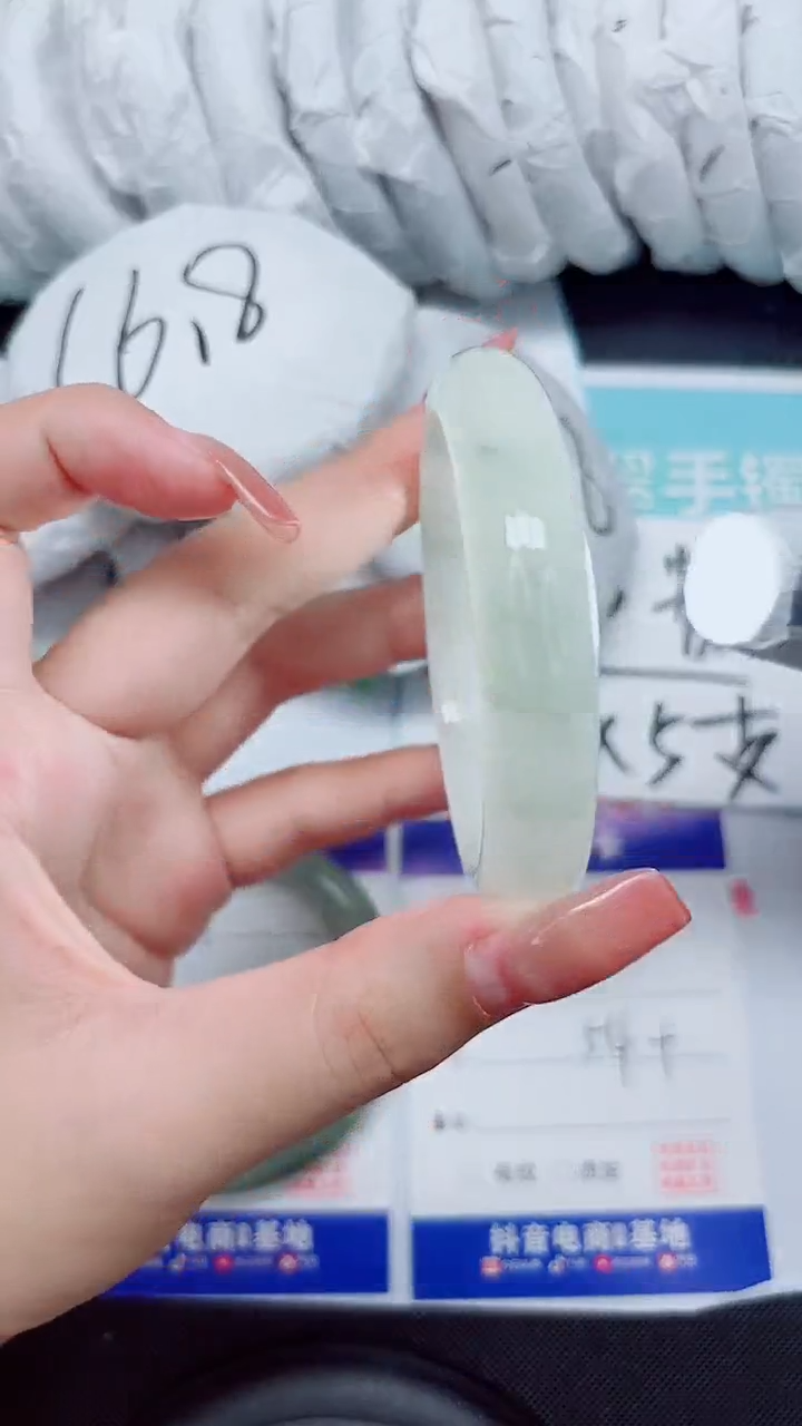 石英质玉手镯未镶嵌32-54