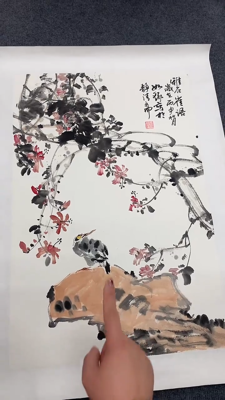 竖款精品开三花鸟