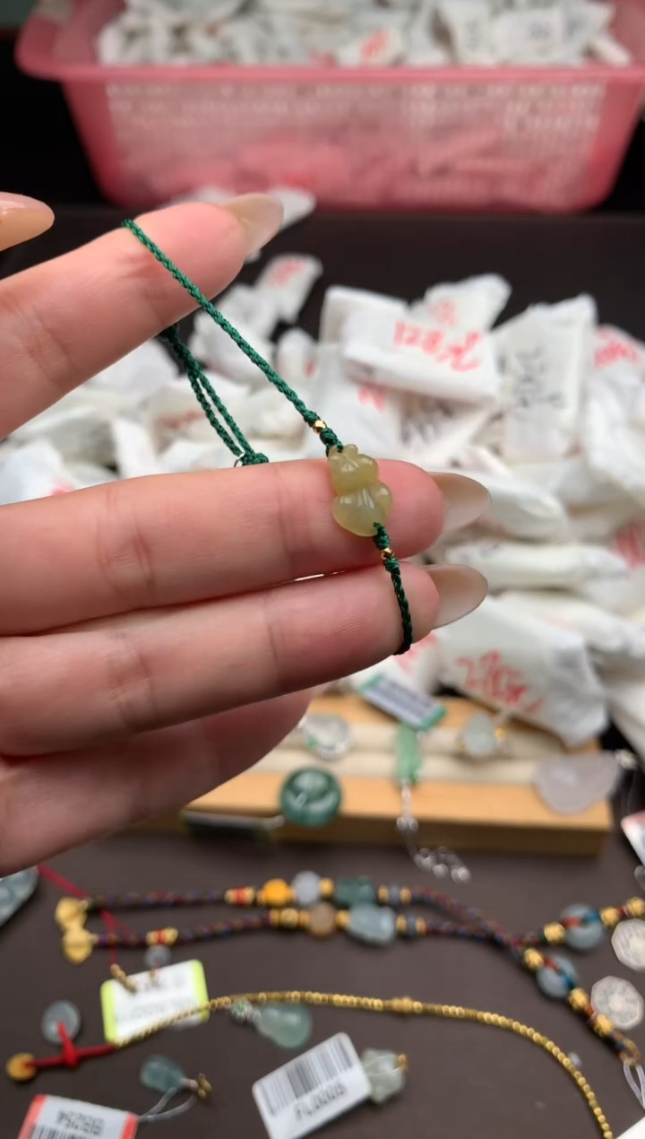 【闪购商品】翡翠手绳未镶嵌一