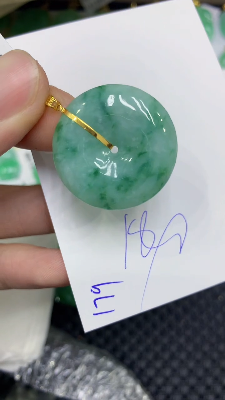 颈饰18K金镶嵌翡翠缅甸A货翡翠