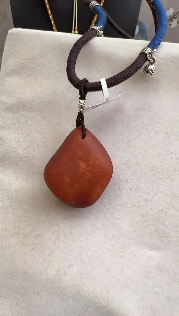 【闪购商品】琥珀裸石未镶嵌10217141-吊坠