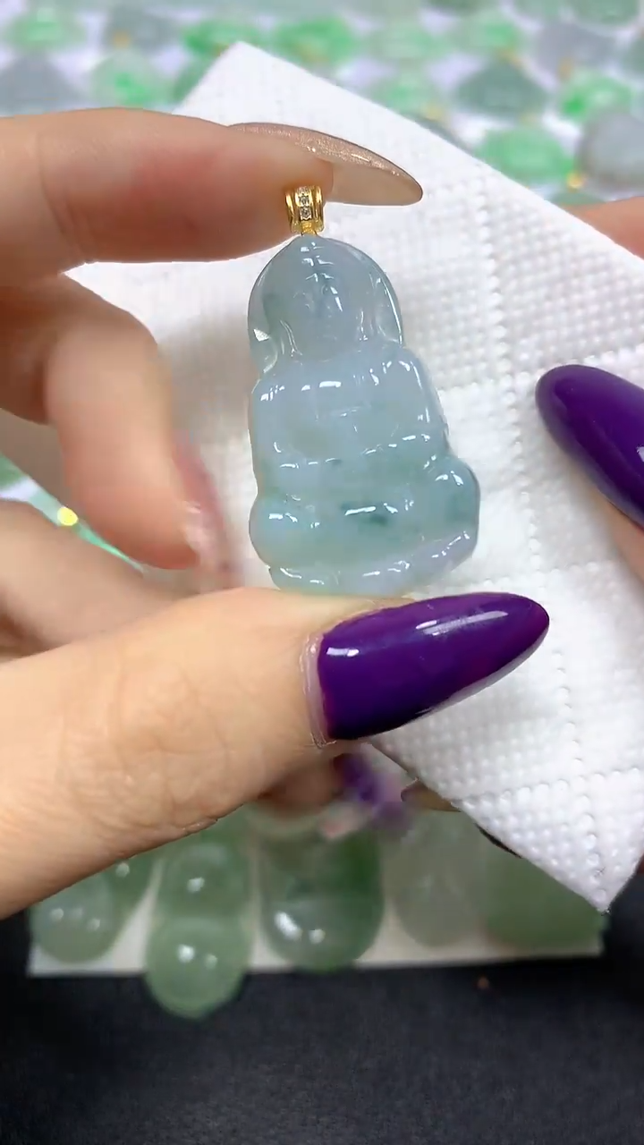 颈饰未镶嵌翡翠 