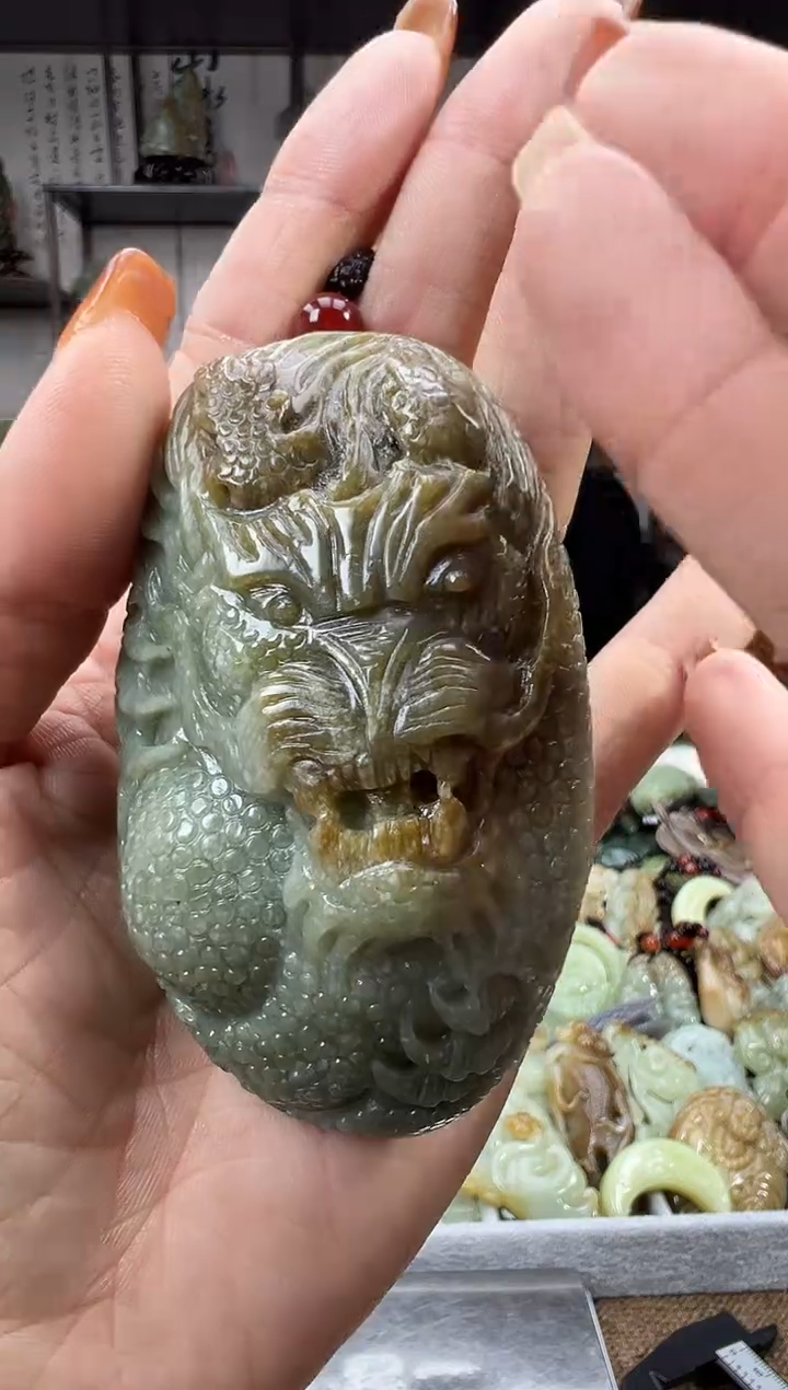 未镶嵌和田玉把件1