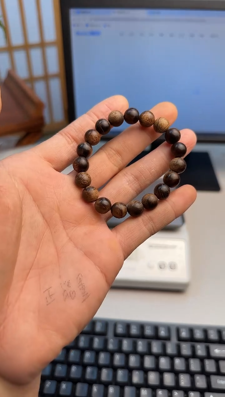 手串沉香尖峰岭黑油格留疤