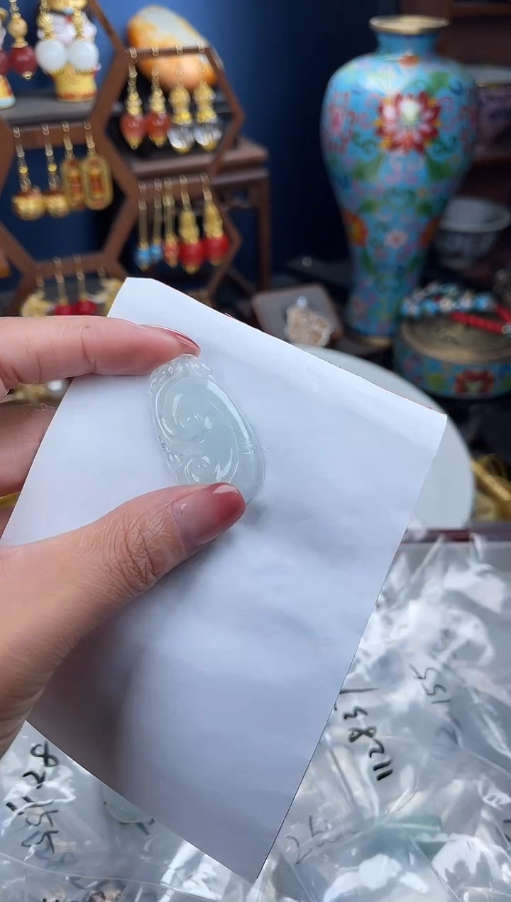 未镶嵌挂件翡翠?，112837