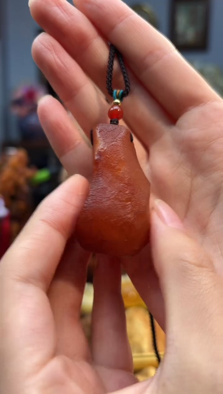 琥珀颈饰未镶嵌吊坠
