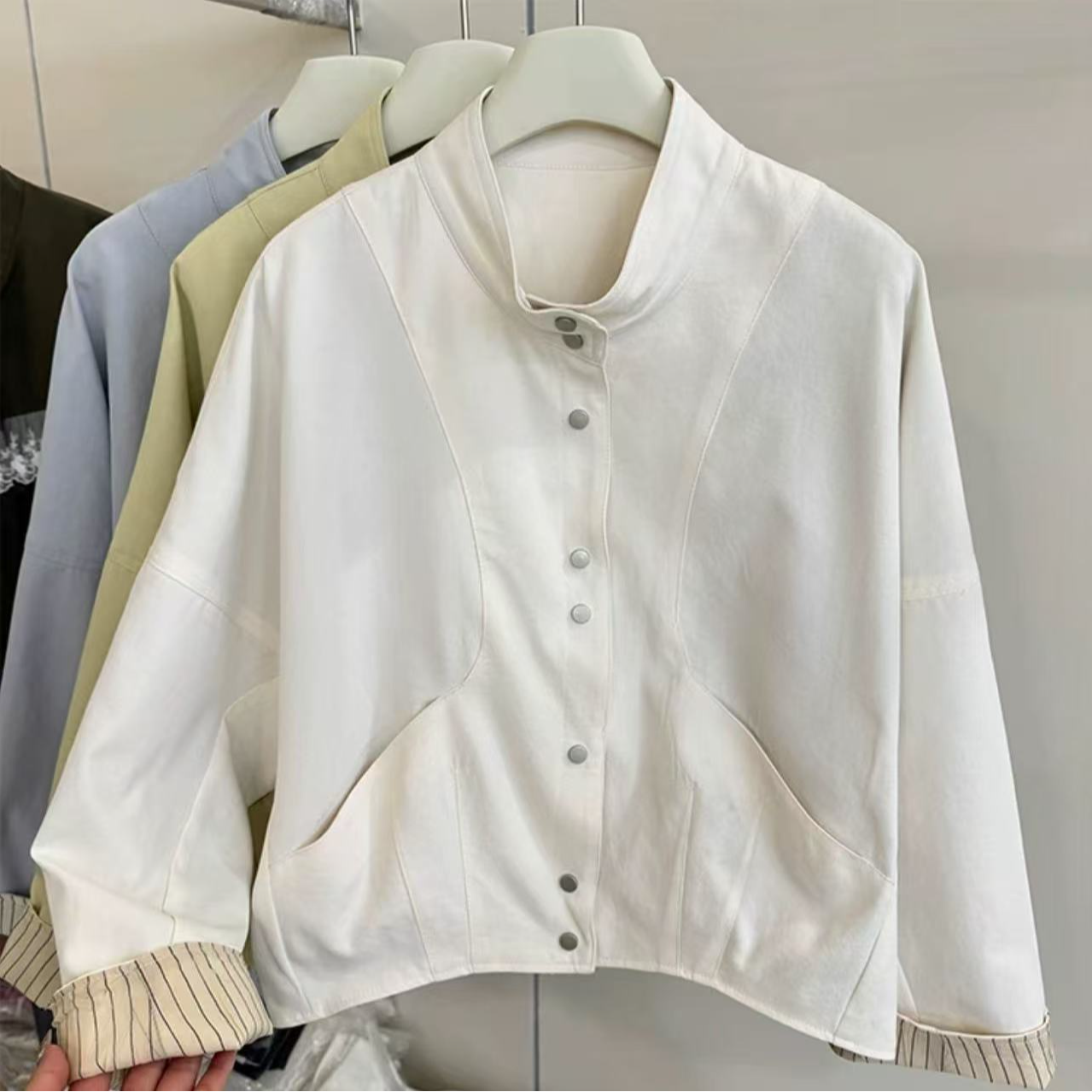 2025春季新品立领短外套拼接袖口小众设计