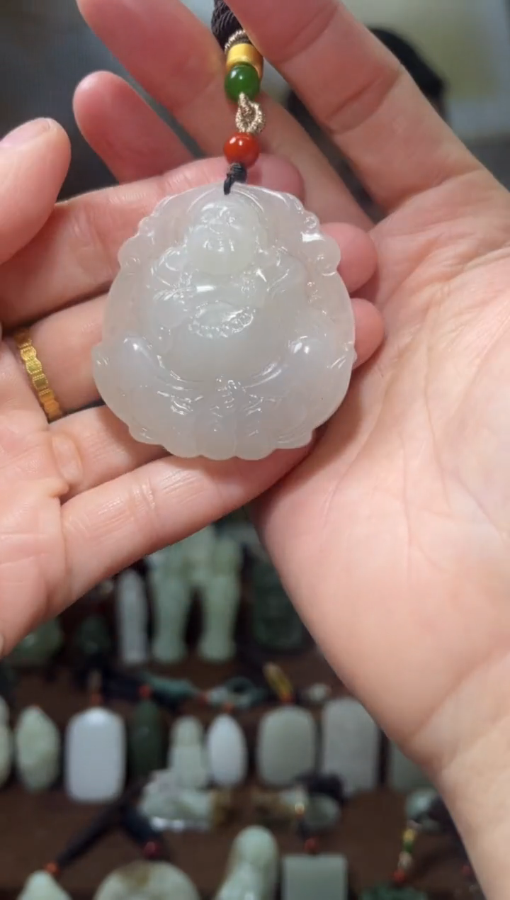 颈饰未镶嵌和田玉·