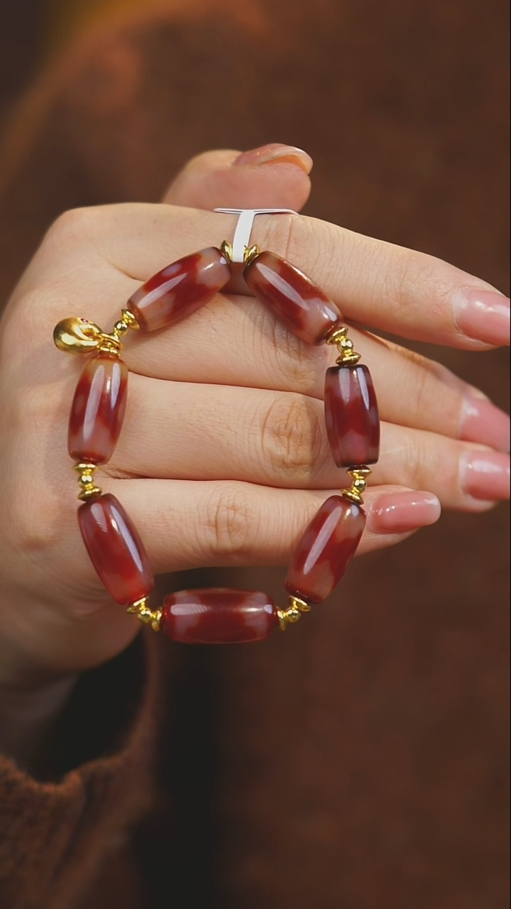 【闪购商品】玛瑙/玉髓手串未镶嵌多样性发其一