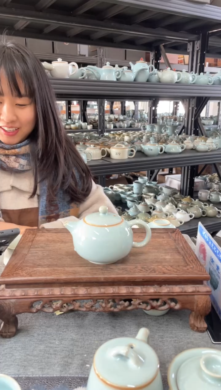 【闪购商品】其他微瑕天青新款西施壶。。。
