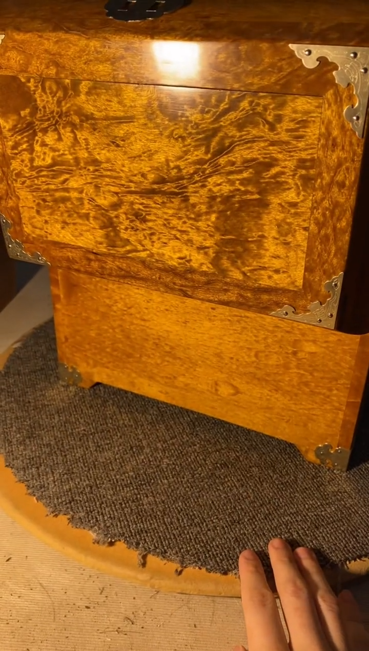 【闪购商品】金丝楠木艺金丝楠官皮箱F126