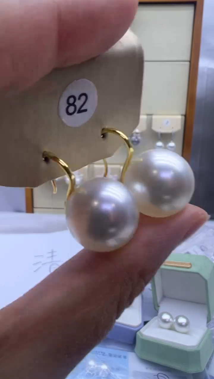 银S925镶嵌耳饰淡水珍珠82