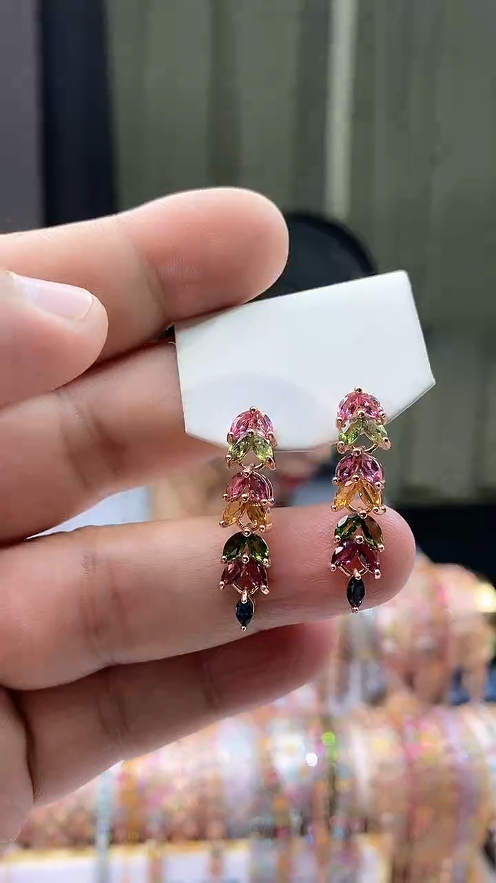 【闪购商品】碧玺耳钉银S925镶嵌1566565156156