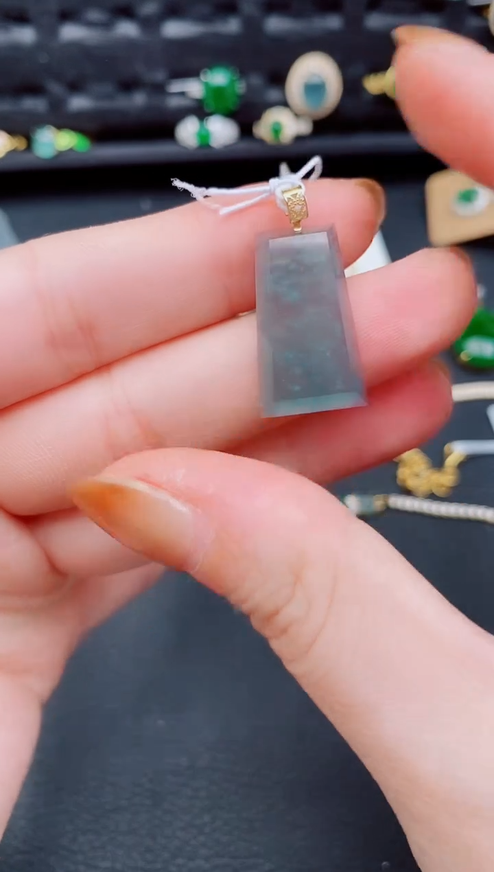 【闪购商品】翡翠颈饰18K金镶嵌天然a货翡翠706