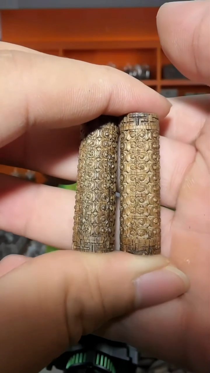 沉香吊坠222号紫伽罗发两个多样性发一