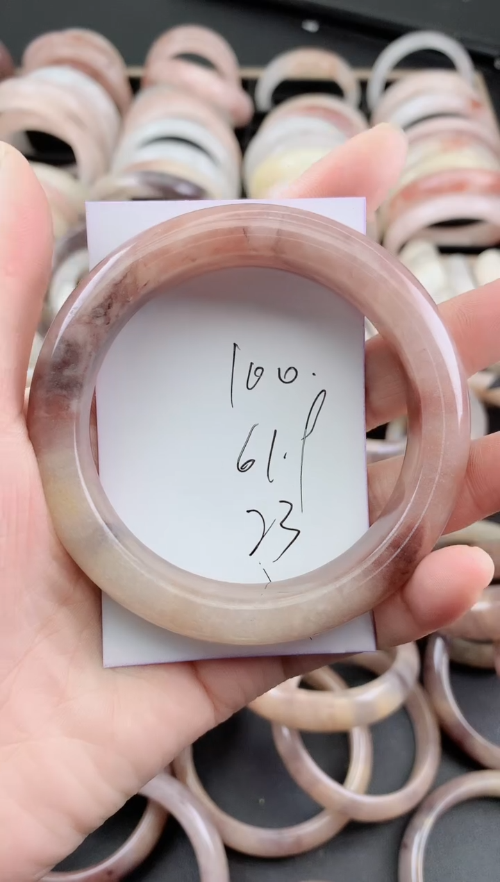 未镶嵌手镯石英质玉（金丝玉）100