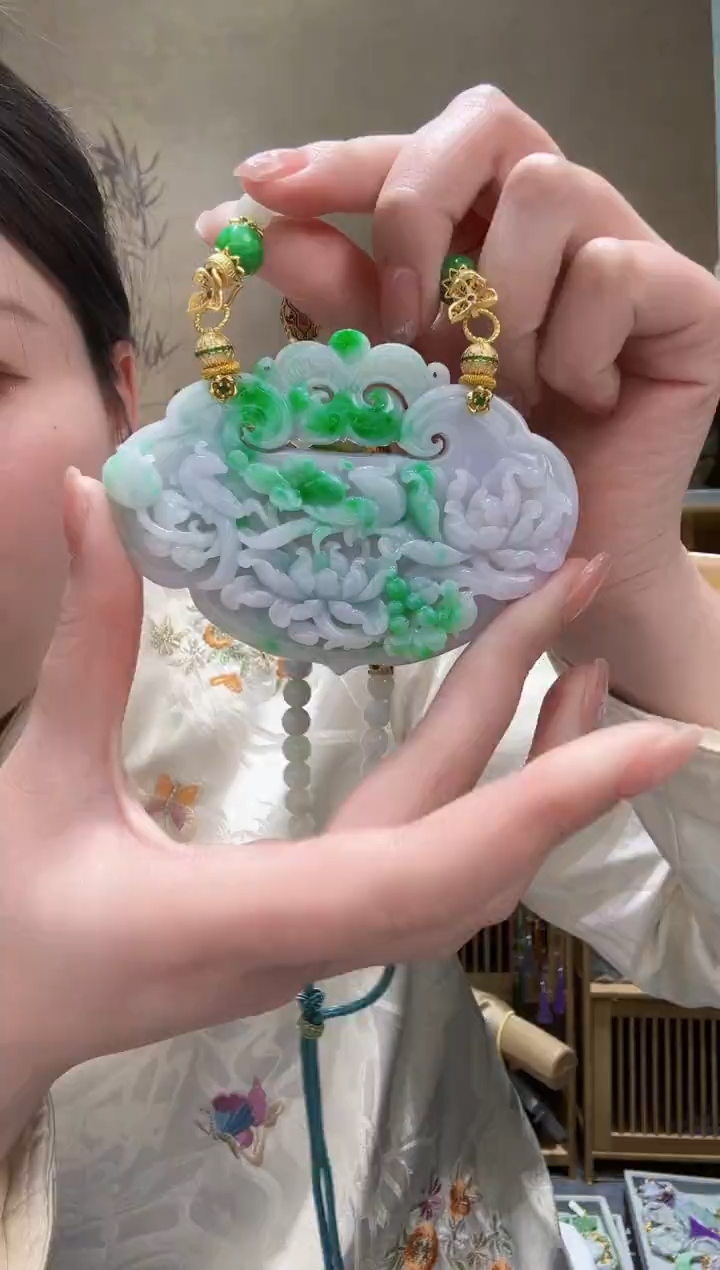 【闪购商品】翡翠颈饰未镶嵌吊坠