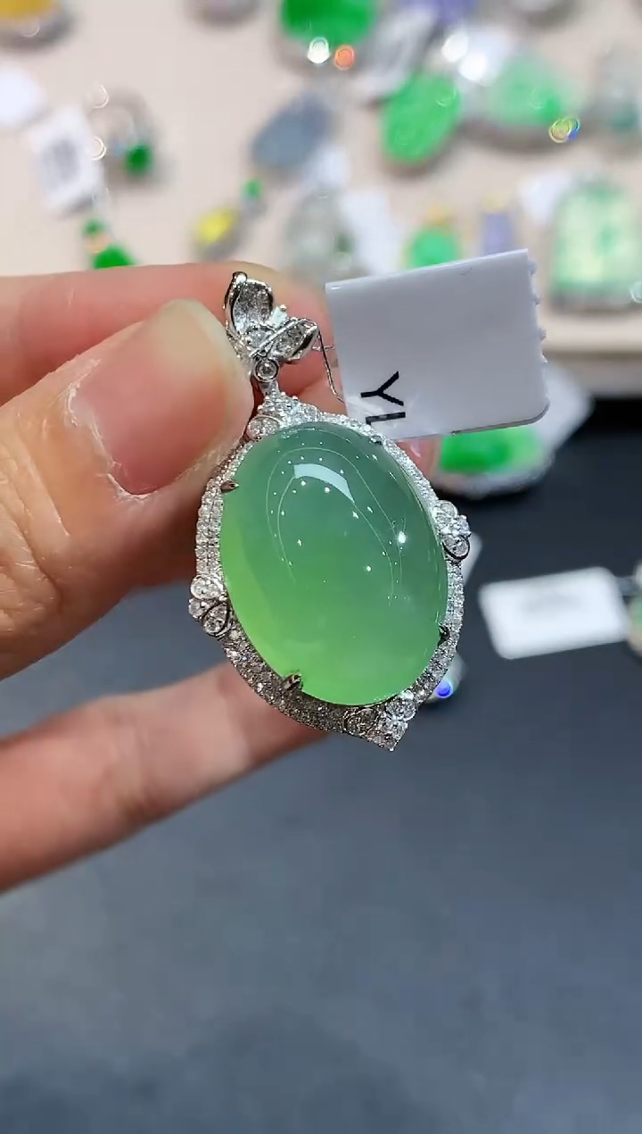 翡翠18K金镶嵌吊坠(不含链)YL0739多样性发其一