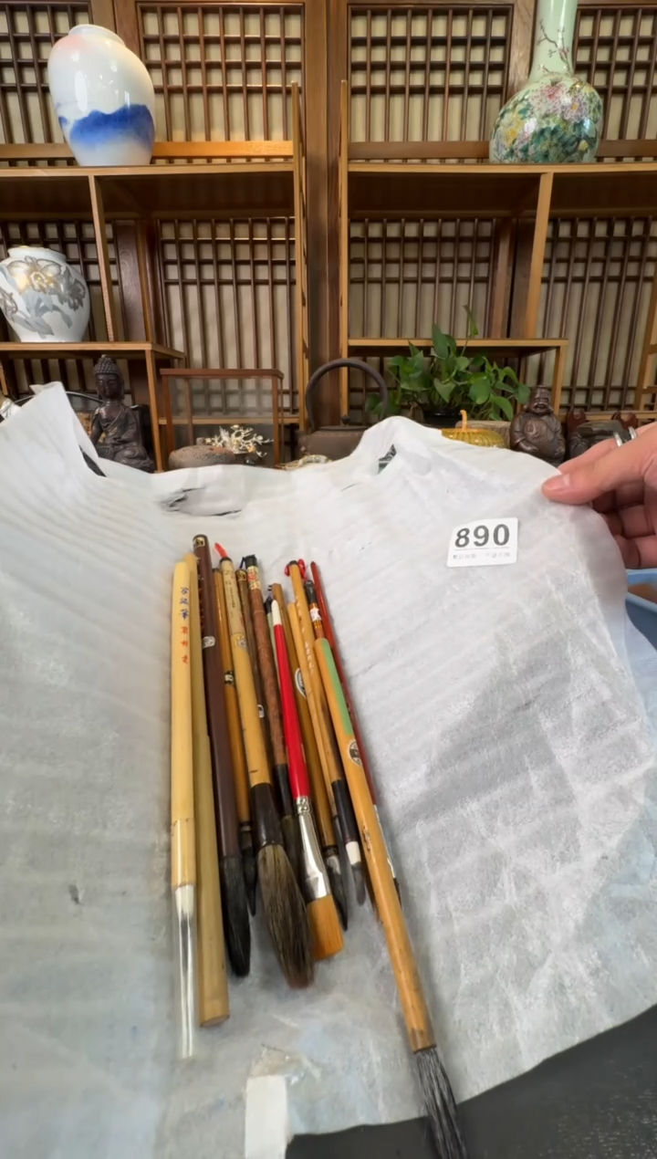 摆件  注意：回流商品，默认有瑕，不退不换。